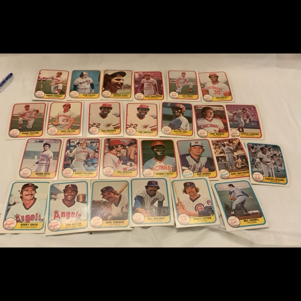 Bundle of Baseball Cards Lot 161